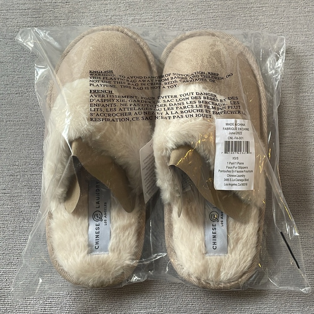 Chinese Laundry slippers - Picture 3 of 3